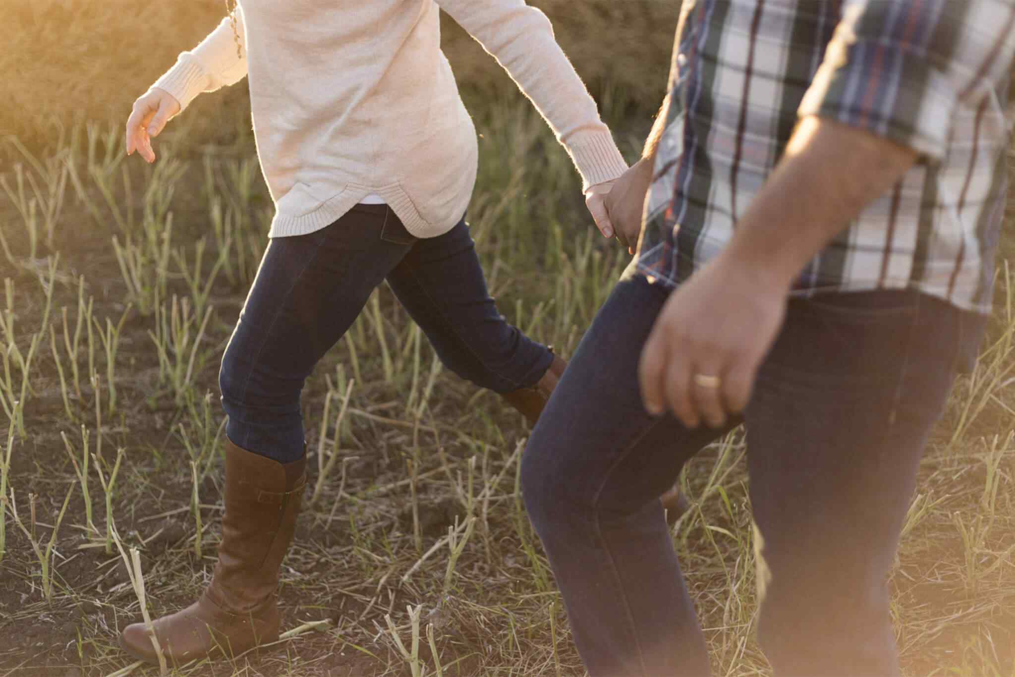 https://serenitycoachingservices.ca/wp-content/uploads/2018/01/img-class-marriage-04.jpg