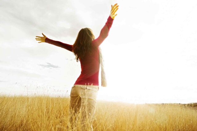 https://serenitycoachingservices.ca/wp-content/uploads/2018/01/life-coach-excerpt-04-640x427.jpg